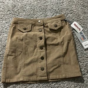 Brand new soft button up skirt size 0-2